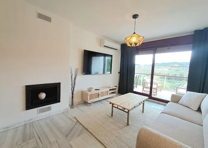 Noctua 040 Benahavis Botanico 1 * Estepona