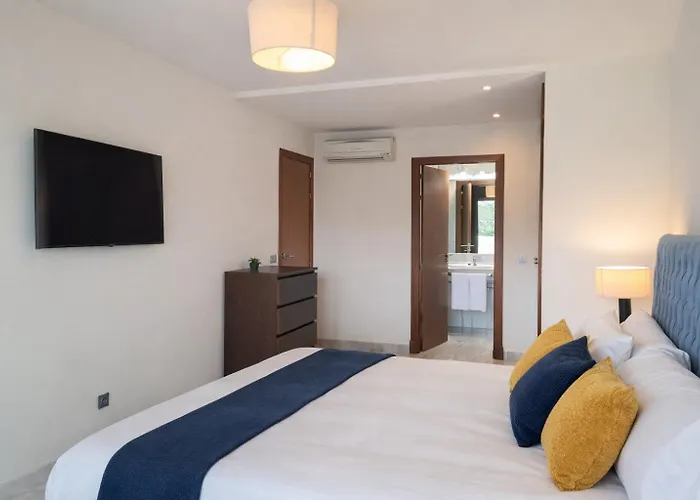 Noctua 040 Benahavis Botanico 1 *